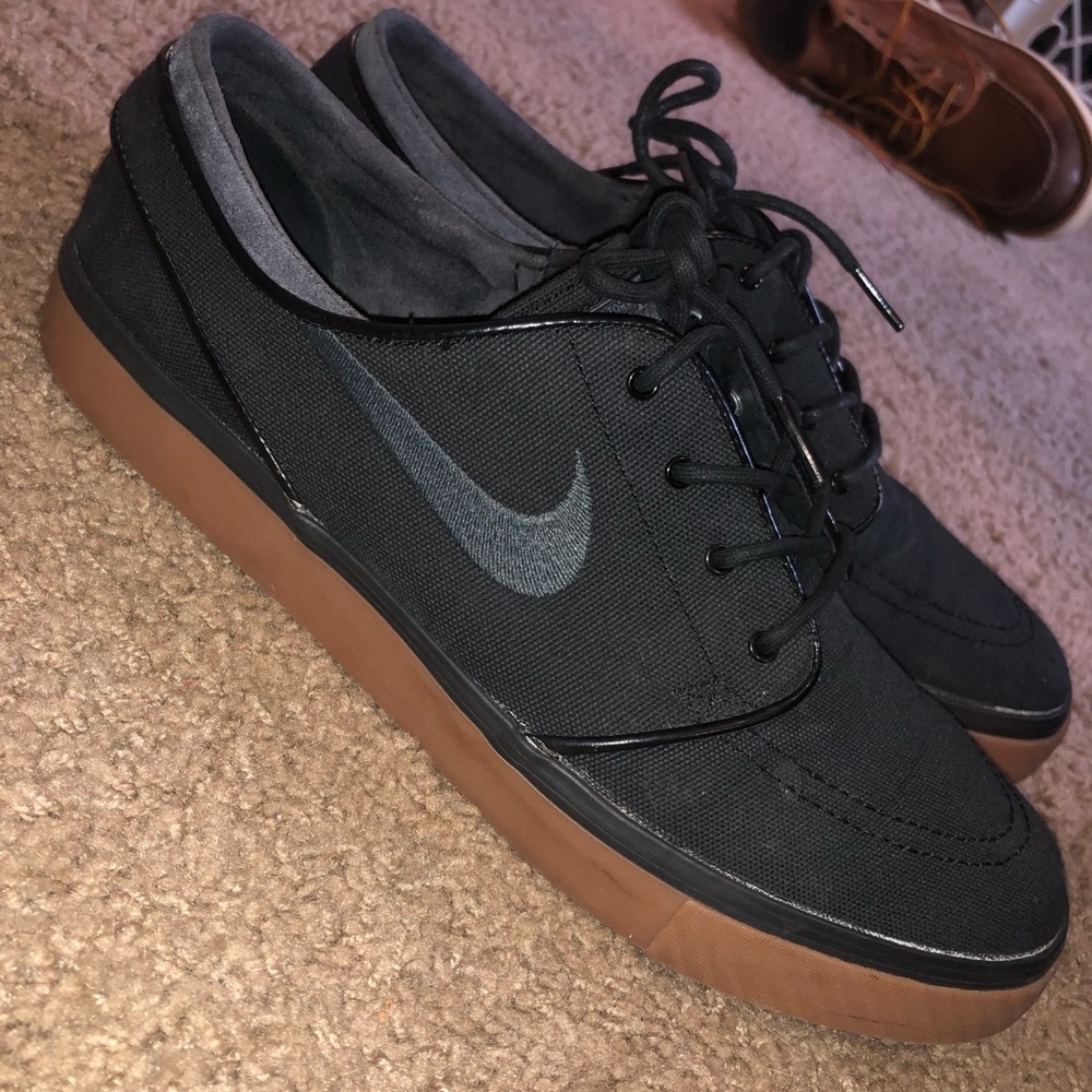 stefan janoski black and brown size 11